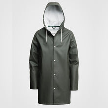 Load image into Gallery viewer, Stockholm Raincoat - Green
