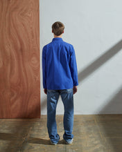 Load image into Gallery viewer, 3001 Buttoned Overshirt - Ultra Blue

